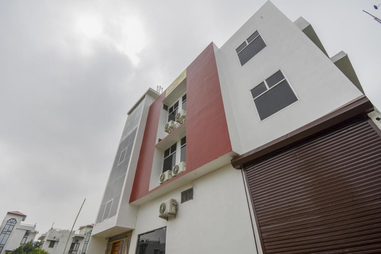 Flagship 75751 Hotel Surya Bahadrabad Exterior photo