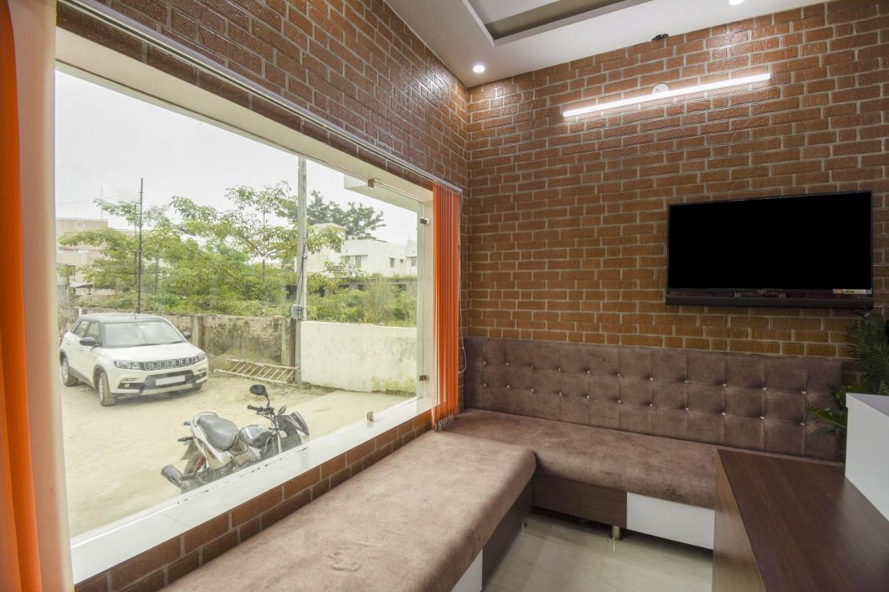 Flagship 75751 Hotel Surya Bahadrabad Exterior photo